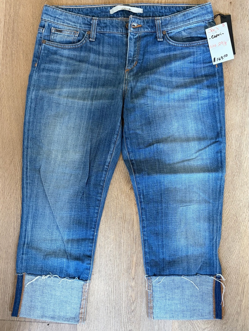 Joe's Jeans Blue Denim Capri with Tag